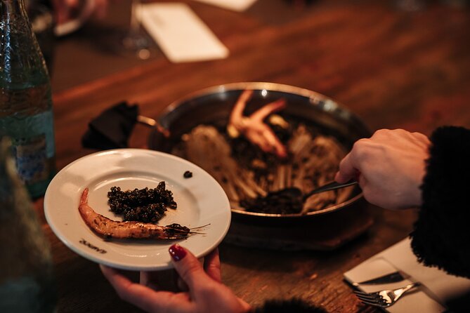 Barcelona: Guided Food Walking Tour with Tapas and Wine - Santa Maria del Mar and the final return