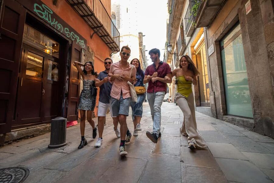 Barcelona: Guided Walking Tour - Starting beside Roman Barcino