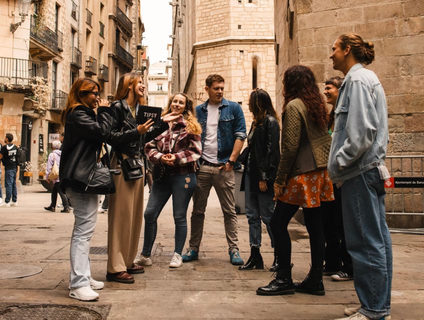 Barcelona: Guided Walking Tour - Barcelona Cathedral and the medieval city