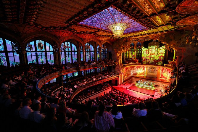 Barcelona Guitar Trio & Dance at the Palau de la Musica - How the 90-minute evening fits your Barcelona plans