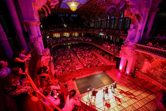 Barcelona Guitar Trio & Dance at the Palau de la Musica - A smooth plan for the evening