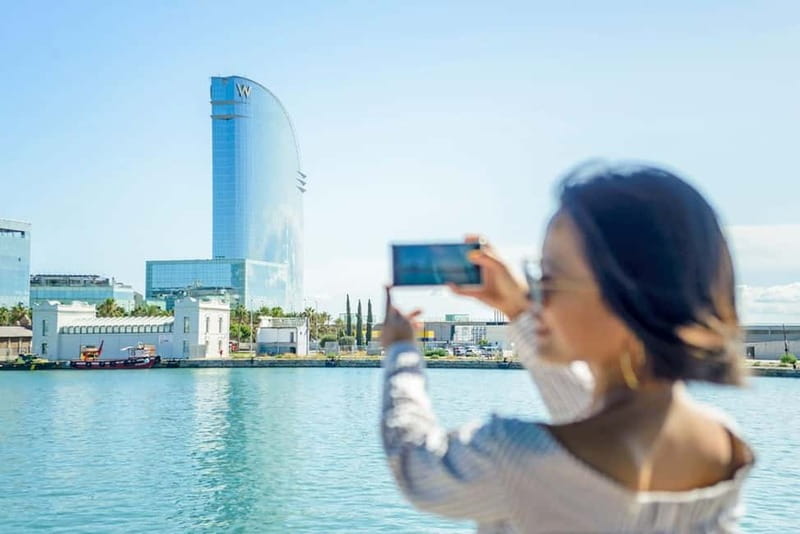 Barcelona: Helicopter Flight, Boat Ride, and Walking Tour - Passeig de Gràcia and the two famous Gaudí façades