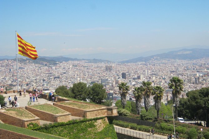 Barcelona Highlights Guided Tour with Monjuic Cable Car - Olympic Village and Port Olympic