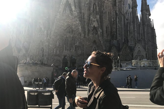 Barcelona: Highlights of Sagrada Familia Max 6 People Guided Tour - Is $156.01 a fair price?