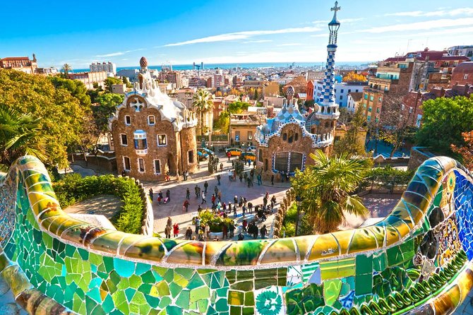 Barcelona Highlights Private Guided Tour with Hotel Pick-up - Las Ramblas, the Gothic Quarter, and the cathedral