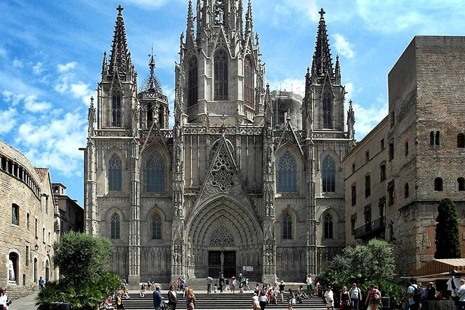 Barcelona Highlights Private Tour with Port or Hotel Transfers - What this Barcelona tour is really designed to do