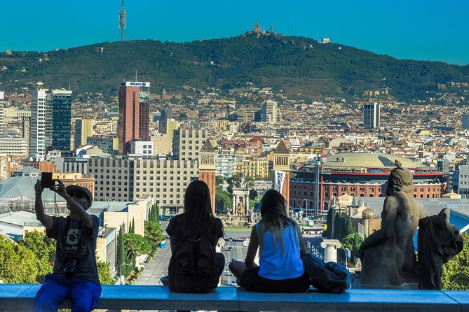 Barcelona Highlights & Sagrada Familia Tour: Priority Access - Half-day or full-day: which version fits you?