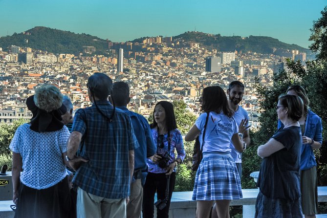 Barcelona Highlights & Sagrada Familia Tour: Priority Access - The guide can make or break the pace