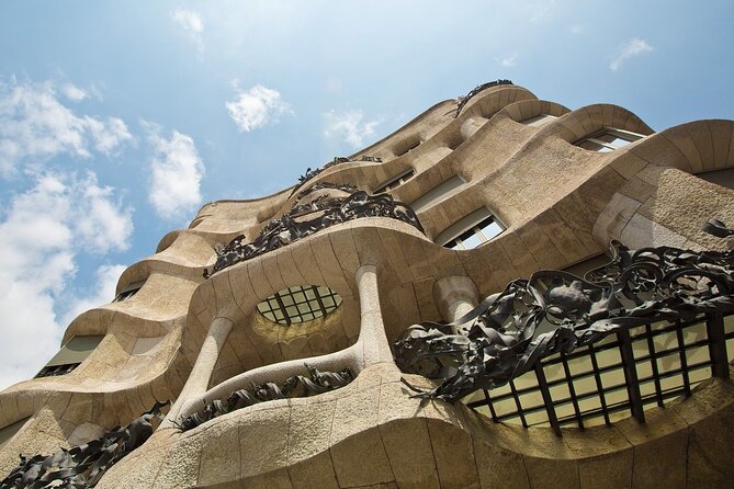 Barcelona Highlights Small Group Tour with Hotel Pick Up - Passeig de Gràcia and Gaudí’s famous façades
