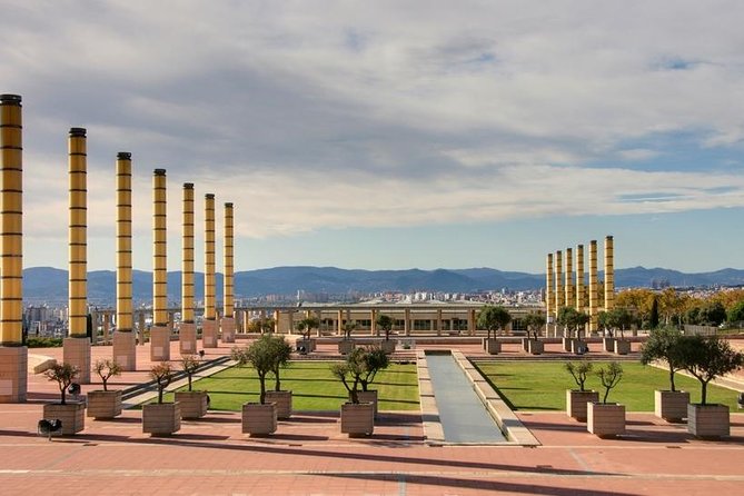 Barcelona Highlights Tour and Montserrat Monastery with Hotel Pick-up - Small Group Transport and Cruise-Port Timing
