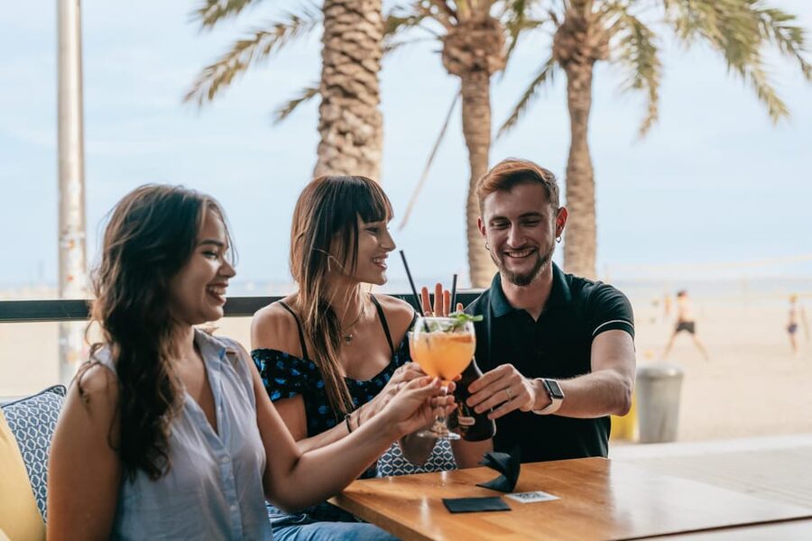 Barcelona: Icebar experience, located at the beach !! - What happens when you arrive at Pg Maritim de la Barceloneta 38A