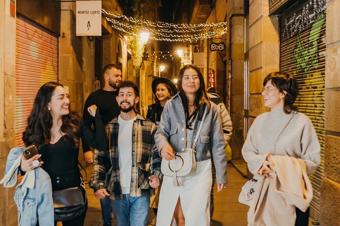 Barcelona in 2 Hours: Guided Walk Through History and Sights - Pont del Bisbe and a legend in stone