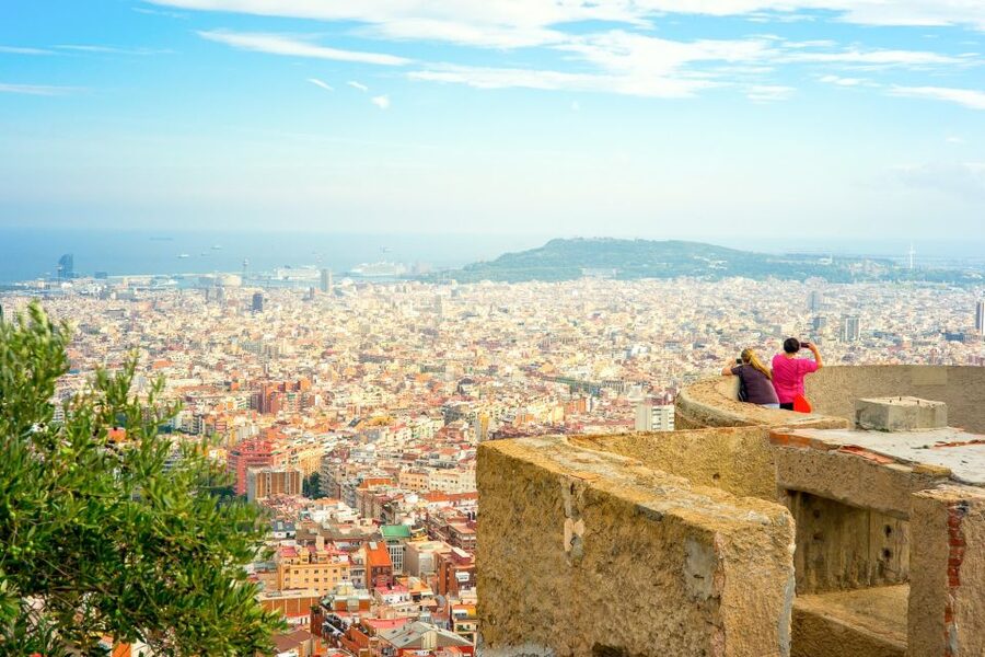 Barcelona: Instagram Tour of the Most Scenic Spots - What the photographer actually adds