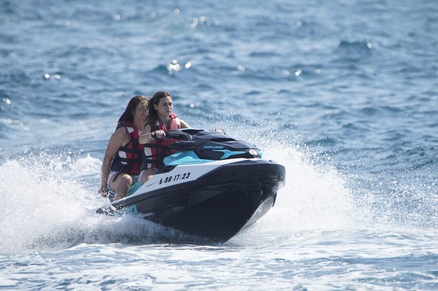 Barcelona: Jet Ski Rental (No License Needed) - What the $140 group price really means