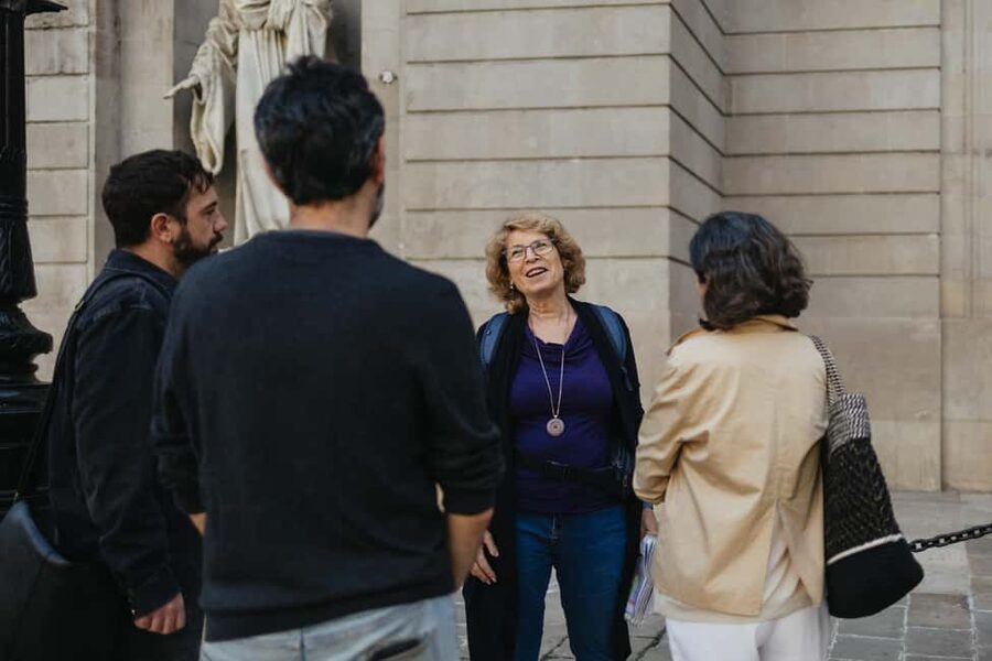 Barcelona: Jewish Quarter 2-Hour Walking Tour - The narrow lanes of the medieval Jewish Quarter
