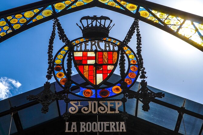 Barcelona: La Boqueria Food, Wine & History Walking Tour - What the group size changes