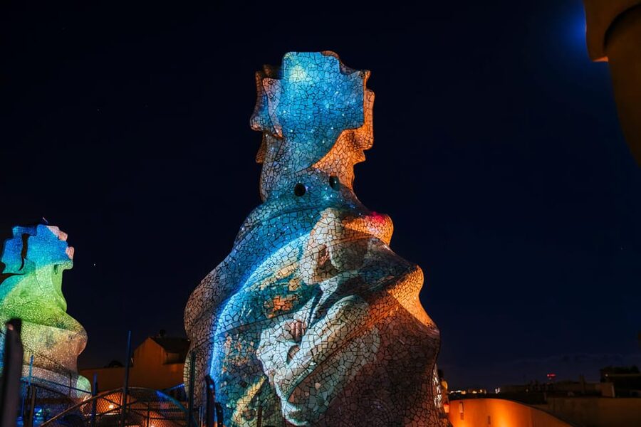 Barcelona: La Pedrera Night Experience - Cava and a small treat at the end