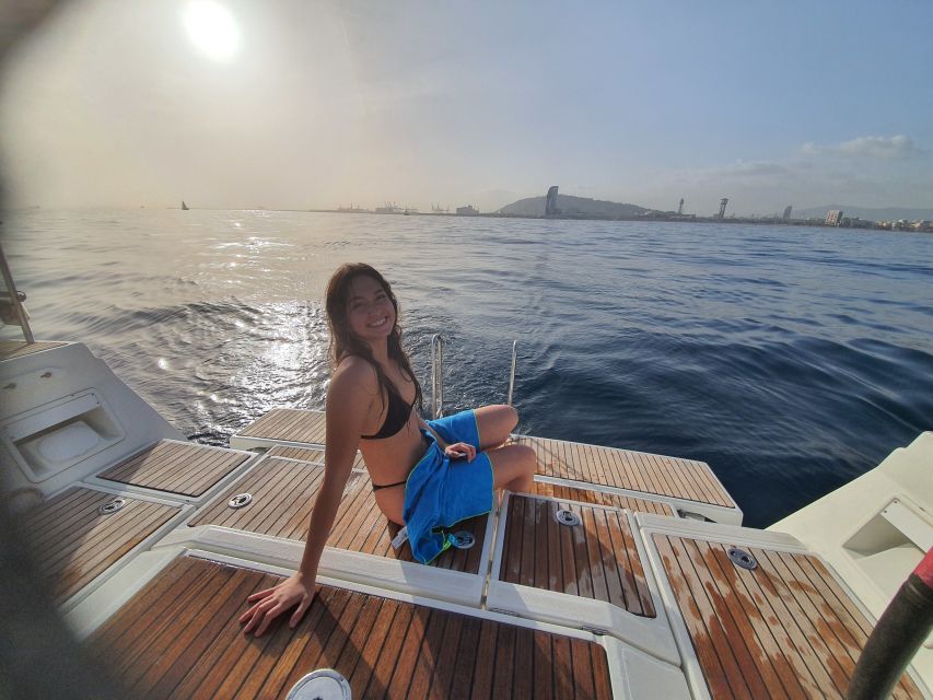 Barcelona: Luxury Private Yacht Daytime Cruise - The best time to book this cruise