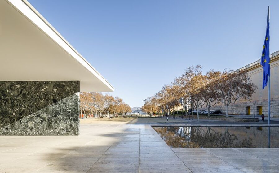 Barcelona: Mies van der Rohe Pavilion Ticket and Audio Guide - Stone, glass, steel, and water