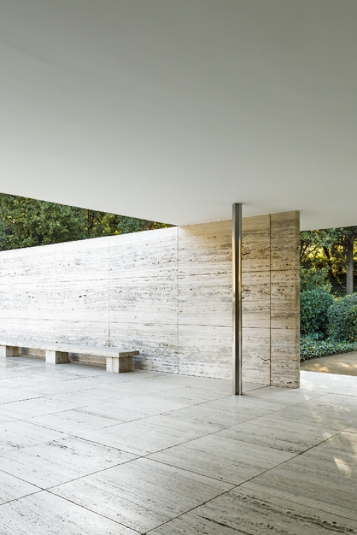 Barcelona: Mies van der Rohe Pavilion Ticket and Audio Guide - A visit built around calm and space