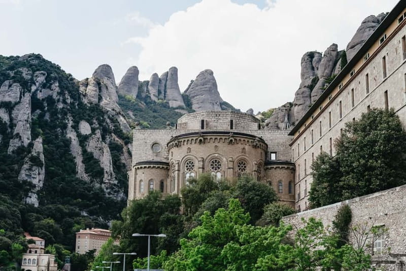 Barcelona: Montserrat and Winery Tour with Tapas or Lunch - Who will enjoy this tour most?