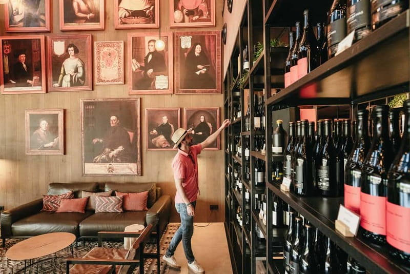 Barcelona: Montserrat and Winery Tour with Tapas or Lunch - Making the most of 1.5 hours of free time