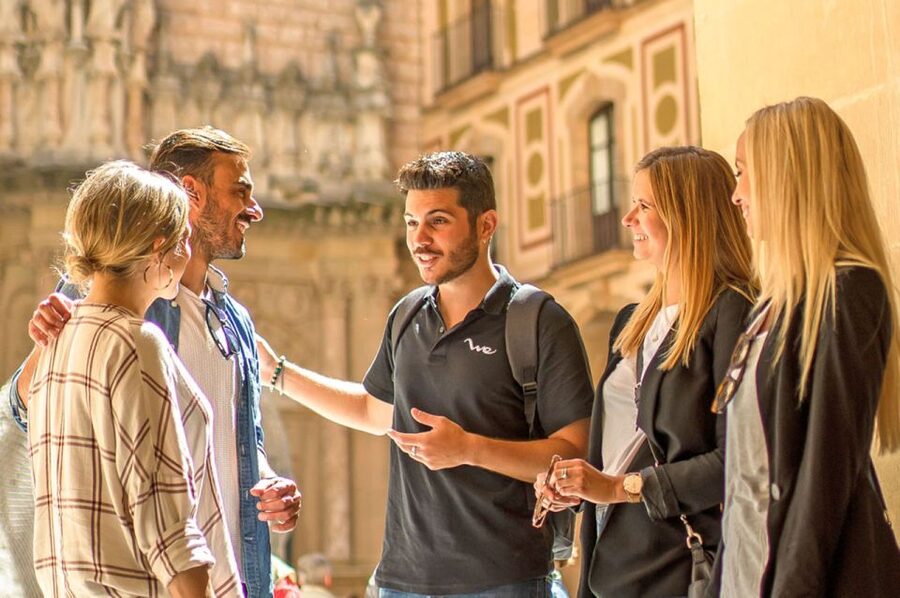 Barcelona: Montserrat, Girona & Costa Brava Guided Day Trip - Lunch in Girona: choose freedom or the upgrade