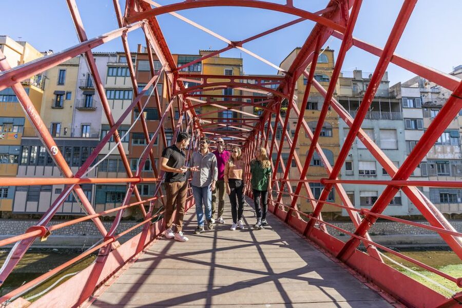 Barcelona: Montserrat, Girona & Costa Brava Guided Day Trip - Who should book this outing?
