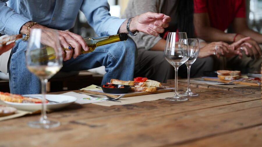 Barcelona: Montserrat Tour with Lunch & Wine Tasting Option - Three hours to choose your own Montserrat