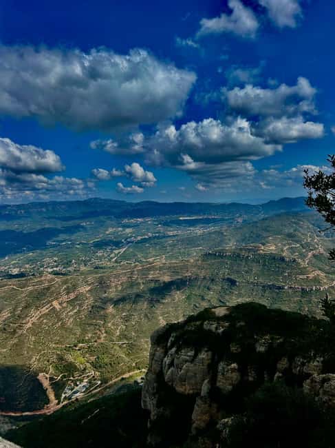Barcelona: Montserrat Tour with Transport & Basilica Option - Three free hours to use your own way