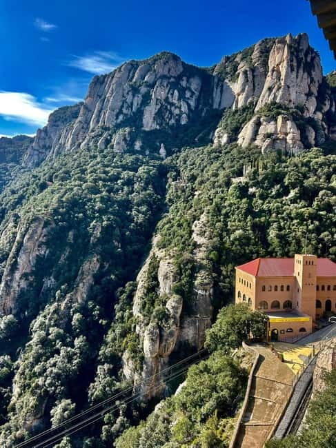Barcelona: Montserrat Tour with Transport & Basilica Option - Weather and practical preparation