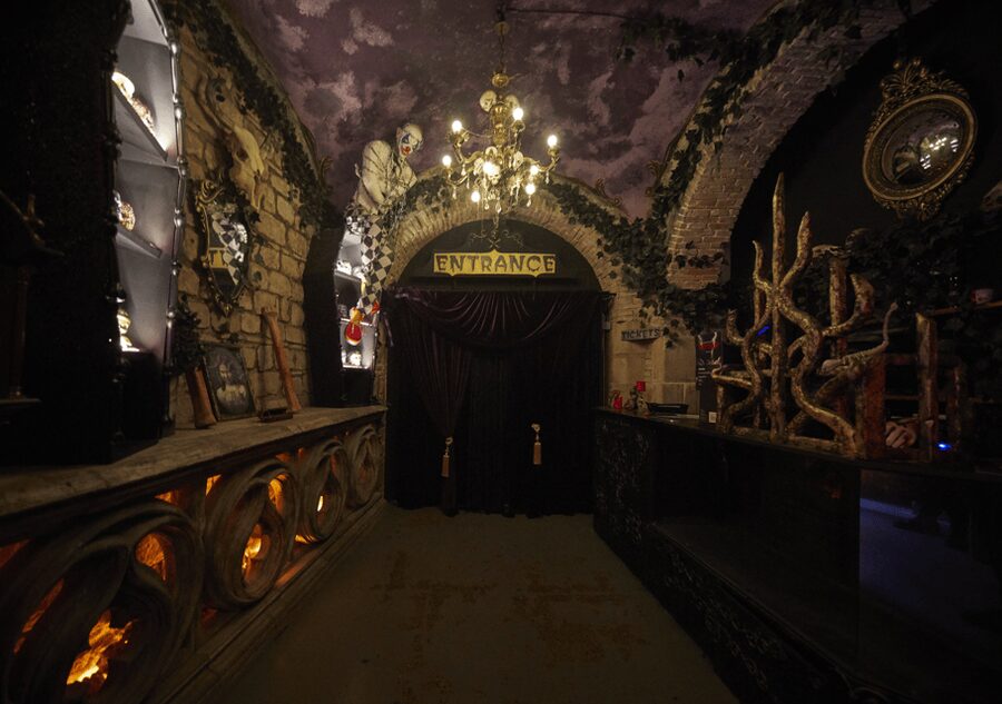 Barcelona: Nightmare Horror Museum Maze Entry Ticket - Key points to know before you enter