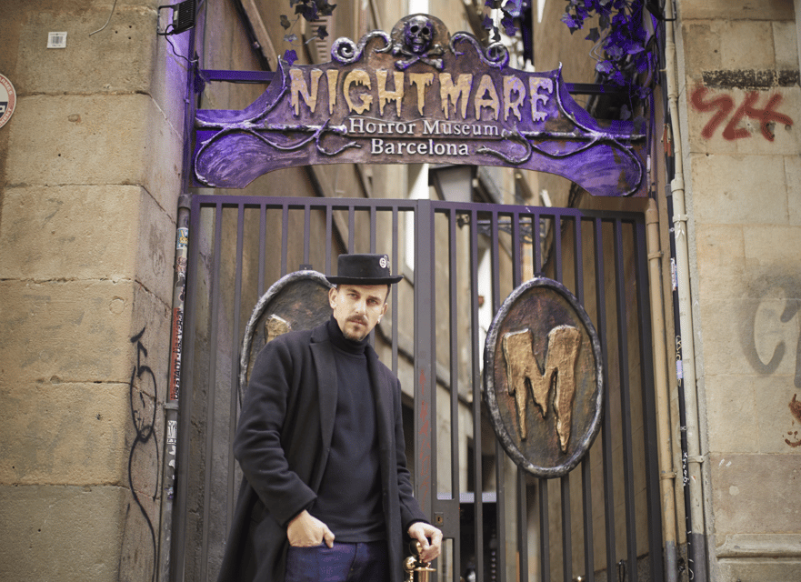Barcelona: Nightmare Horror Museum Maze Entry Ticket - Actors, darkness, and the personal scare factor