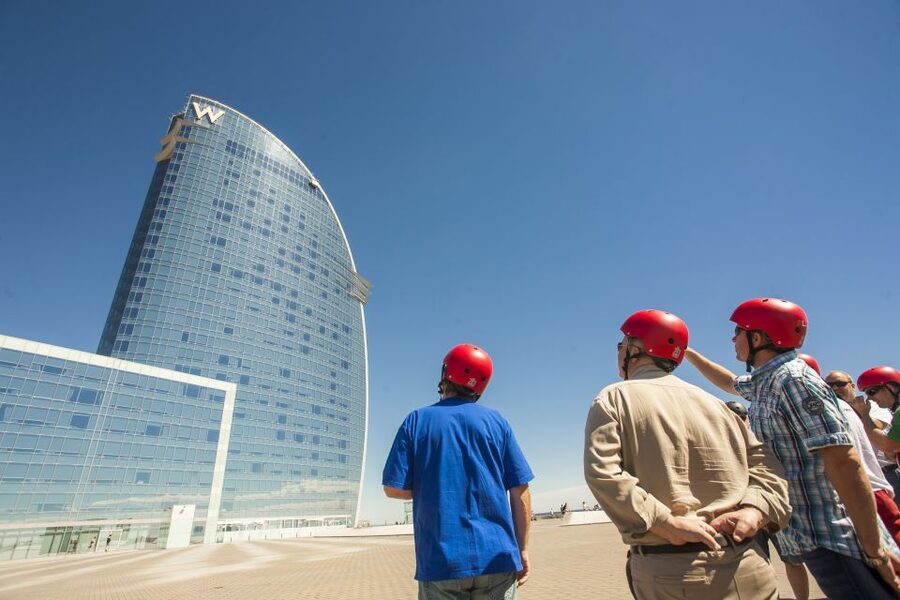 Barcelona: Old Town & Seafront Segway Tour - Ciutadella Park and the Arc de Triomf