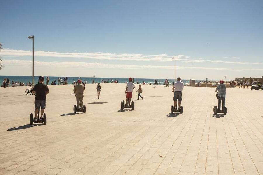 Barcelona: Old Town & Seafront Segway Tour - El Baluard de Migdia and the Gothic Quarter