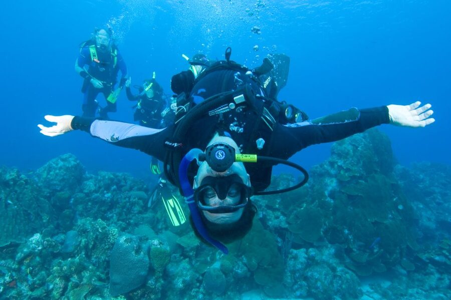 Barcelona: PADI Discover Scuba Diving - Why beach entry helps first-time scuba users