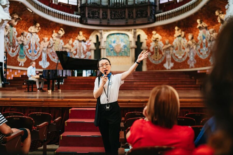 Barcelona: Palau de la Música Guided Tour - Starting in the Orfeó Català rehearsal hall