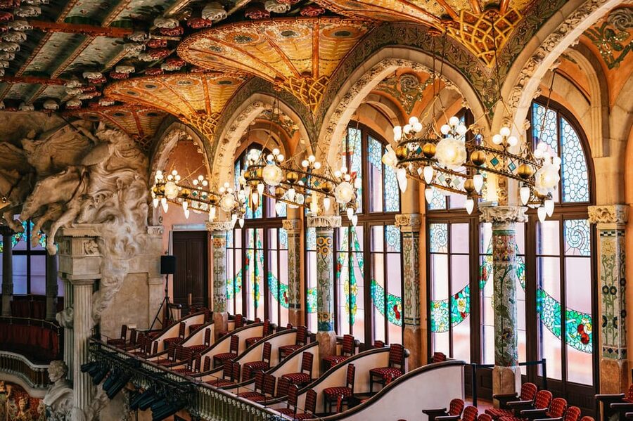 Barcelona: Palau de la Música Guided Tour - Lluís Millet Hall and its nature-inspired columns