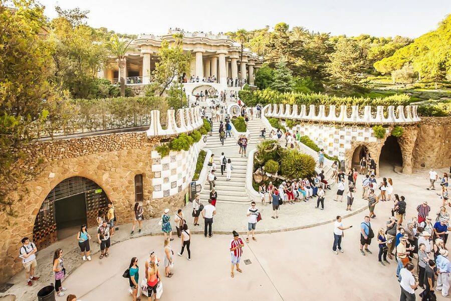 Barcelona: Park Güell Admission Ticket - What the visit feels like without a guide