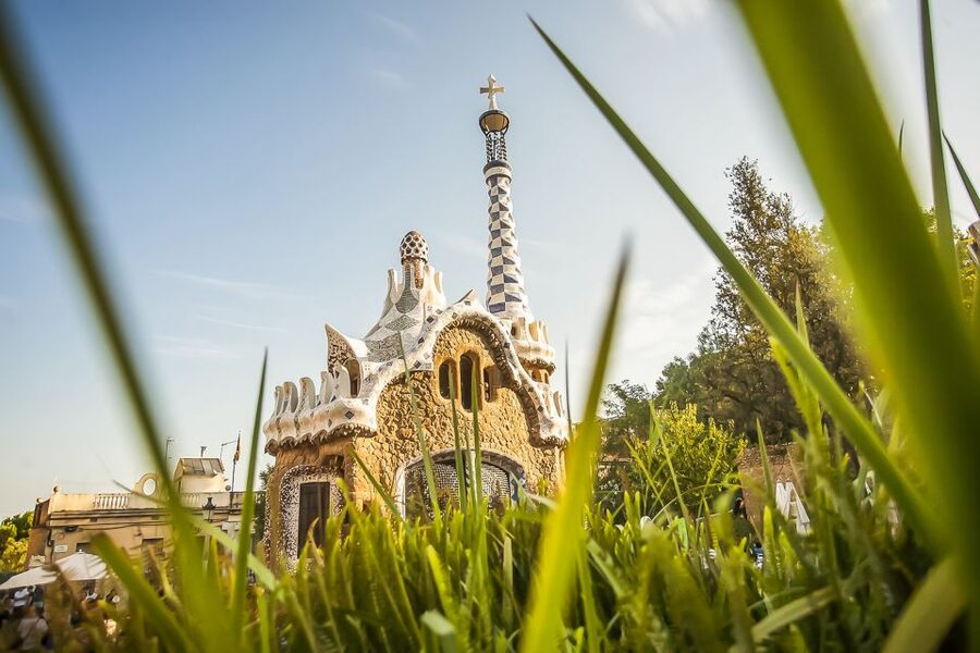Barcelona: Park Güell Admission Ticket - Casa del Guarda and the extra-cost mistake to avoid