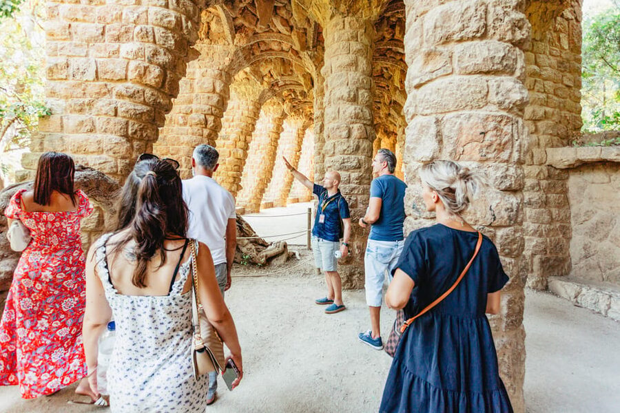 Barcelona: Park Güell Guided Tour & Priority Access - The Dragon Stairway and El Drac