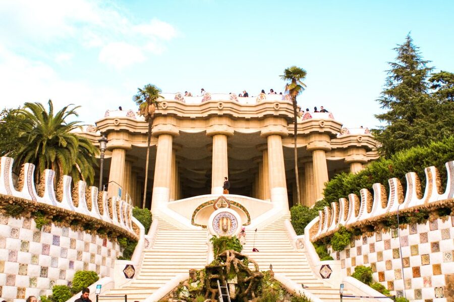 Barcelona: Park Güell & La Sagrada Familia Tickets and Tour - Why these two Gaudí sites work so well together