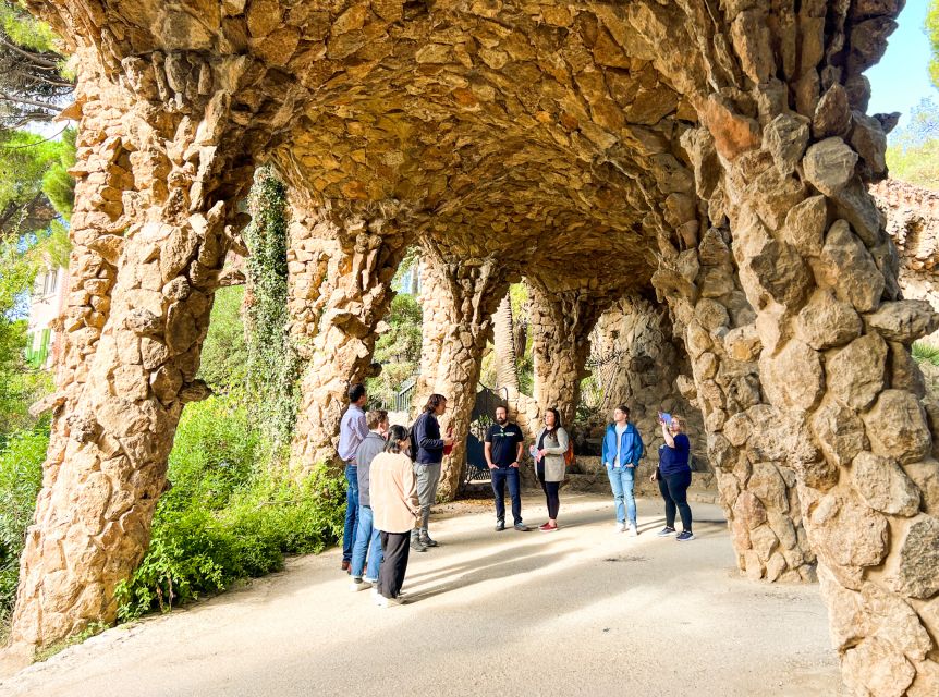 Barcelona: Park Güell & La Sagrada Familia Tickets and Tour - Park Güell: mosaics, curves, and city views