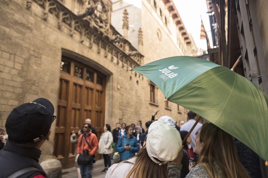 Barcelona: Picasso Museum Guided Tour - Five artistic periods, explained without art-school fog