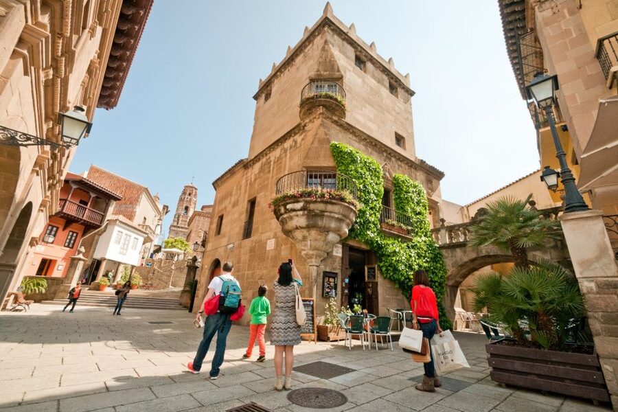 Barcelona: Poble Espanyol Entry Ticket - The Fran Daurel Museum is more than an add-on