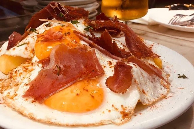 Barcelona Poble Sec Tapas & Wine Tour - Why Poble Sec is the right setting for tapas