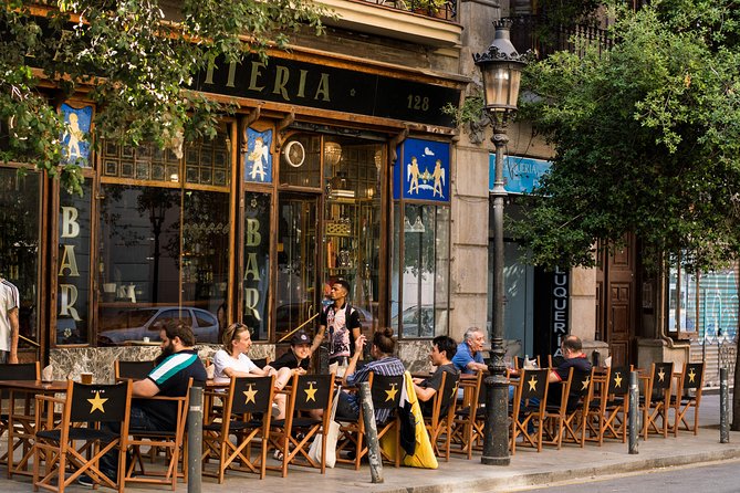 Barcelona Poble Sec Tapas & Wine Tour - Group size, guide style, and practical comfort