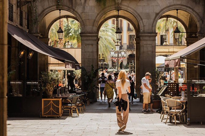 Barcelona Private Custom Tour with a Local, Icons & Hidden Gems - Picasso and the El Born art scene