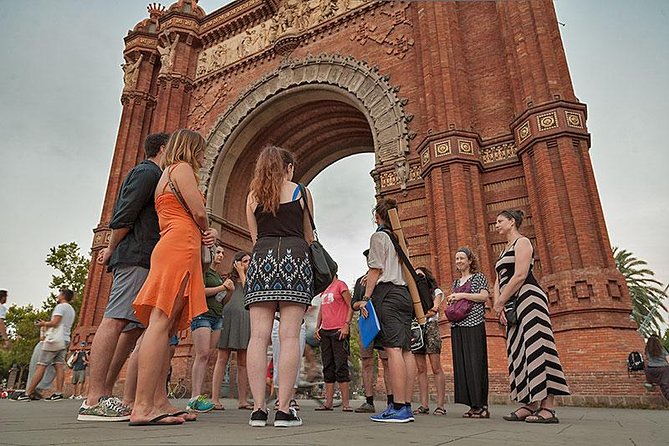 Barcelona's Dark History Night Tour - Why the small group and equipment matter
