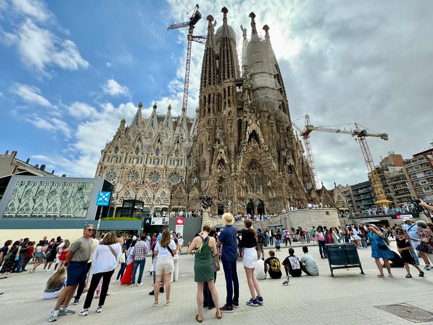 Barcelona: Sagrada Familia Entry Ticket and Guided Tour - The completed model and Gaudí’s unfinished plan